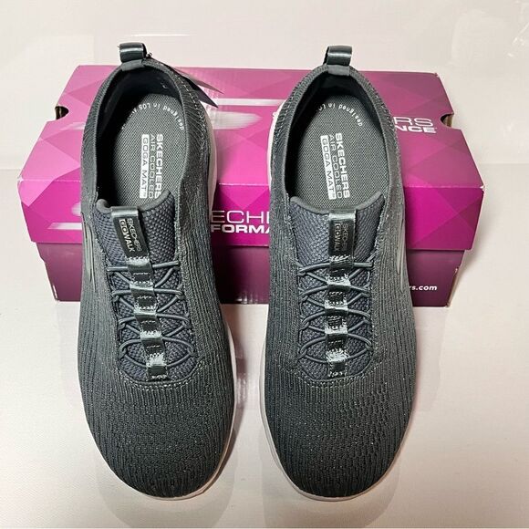 Skechers GOWalk Saint Tropez Travel Washable Knit Slip-On Sneakers Size: 6W - Picture 4 of 5